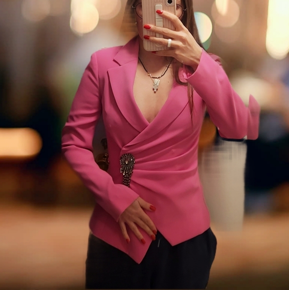 Blazer - Picture 3 of 7